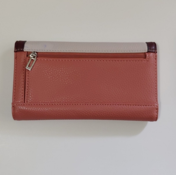 GUESS Color Block Trifold Wallet - Picture 3 of 8